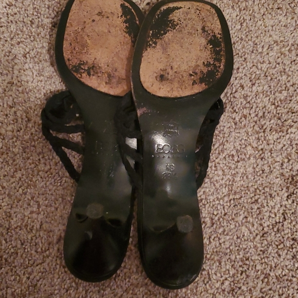 Shoes - Picture 2 of 4